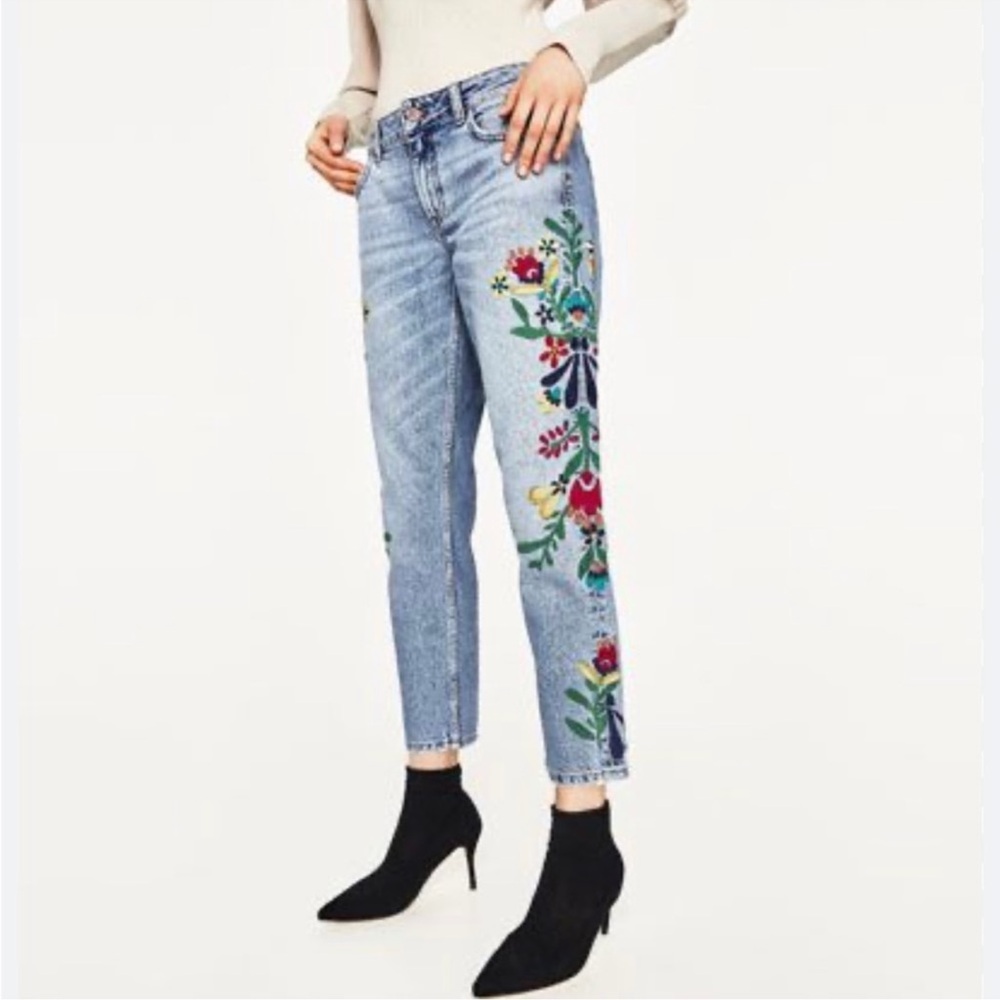 ZARA embroidered cropped jean